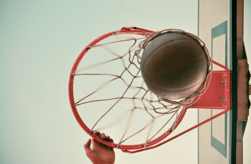 basketball dunkings