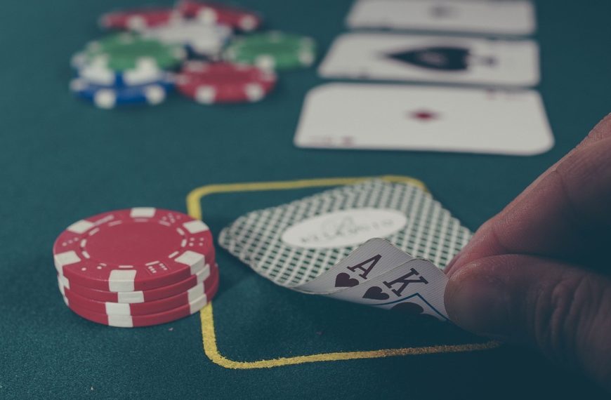 Poker – Die zwei beliebtesten Varianten