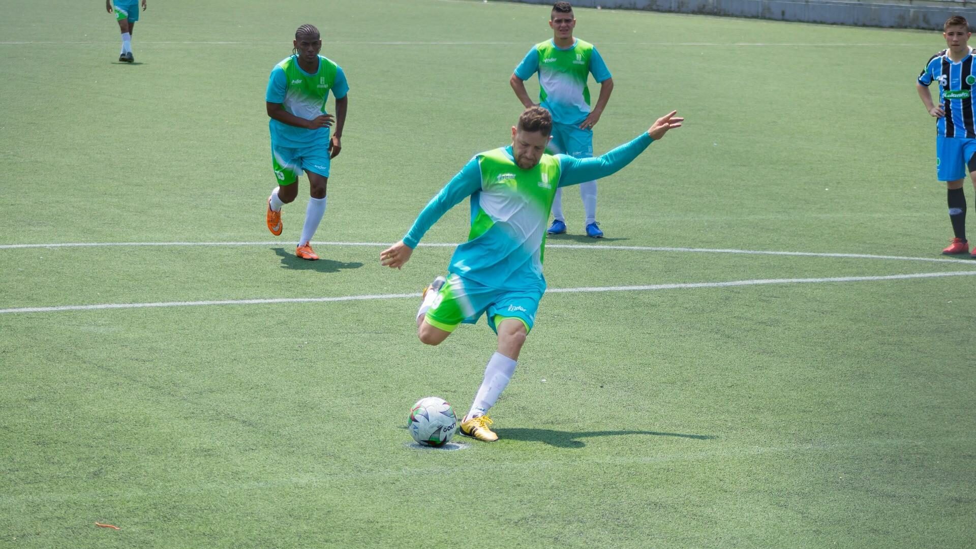 Elfmeter / Strafstoß / Elfmeterschießen 3 Elfmeterschütze