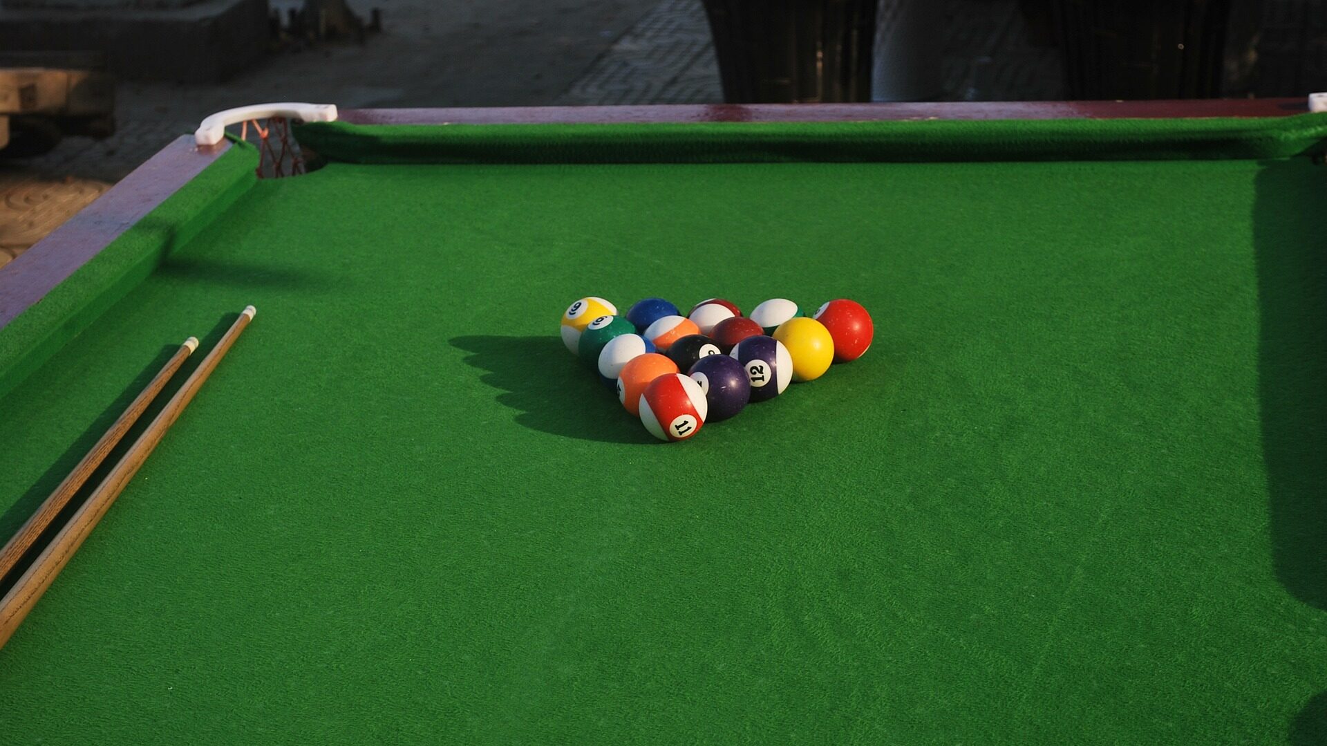 Billard Aufbau und Anstoßentscheidung 1 Billard Aufbau