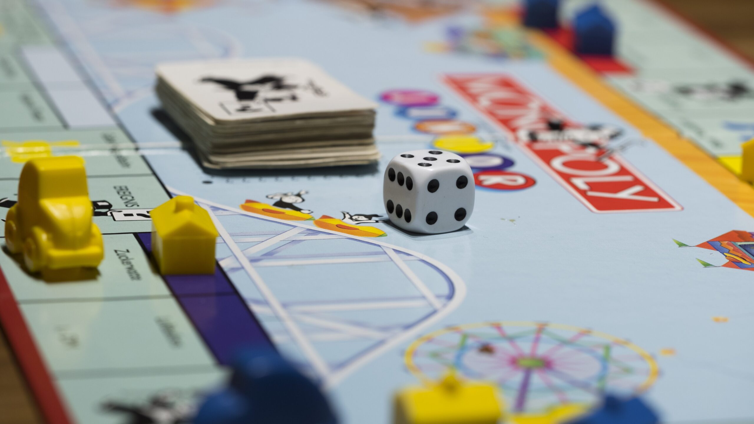 Alte Gesellschaftsspiele neu entdecken: Warum sich Aufheben, Reparieren und Weiterspielen lohnt 3 Spiele für Familien
